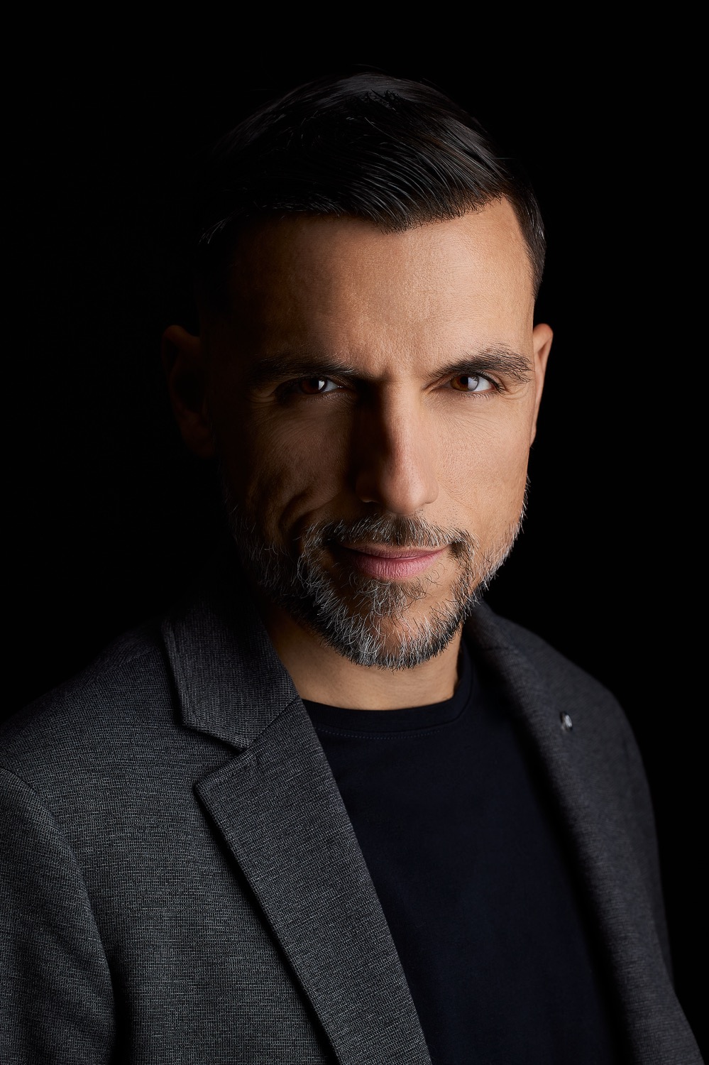 David_headshot_style1_web